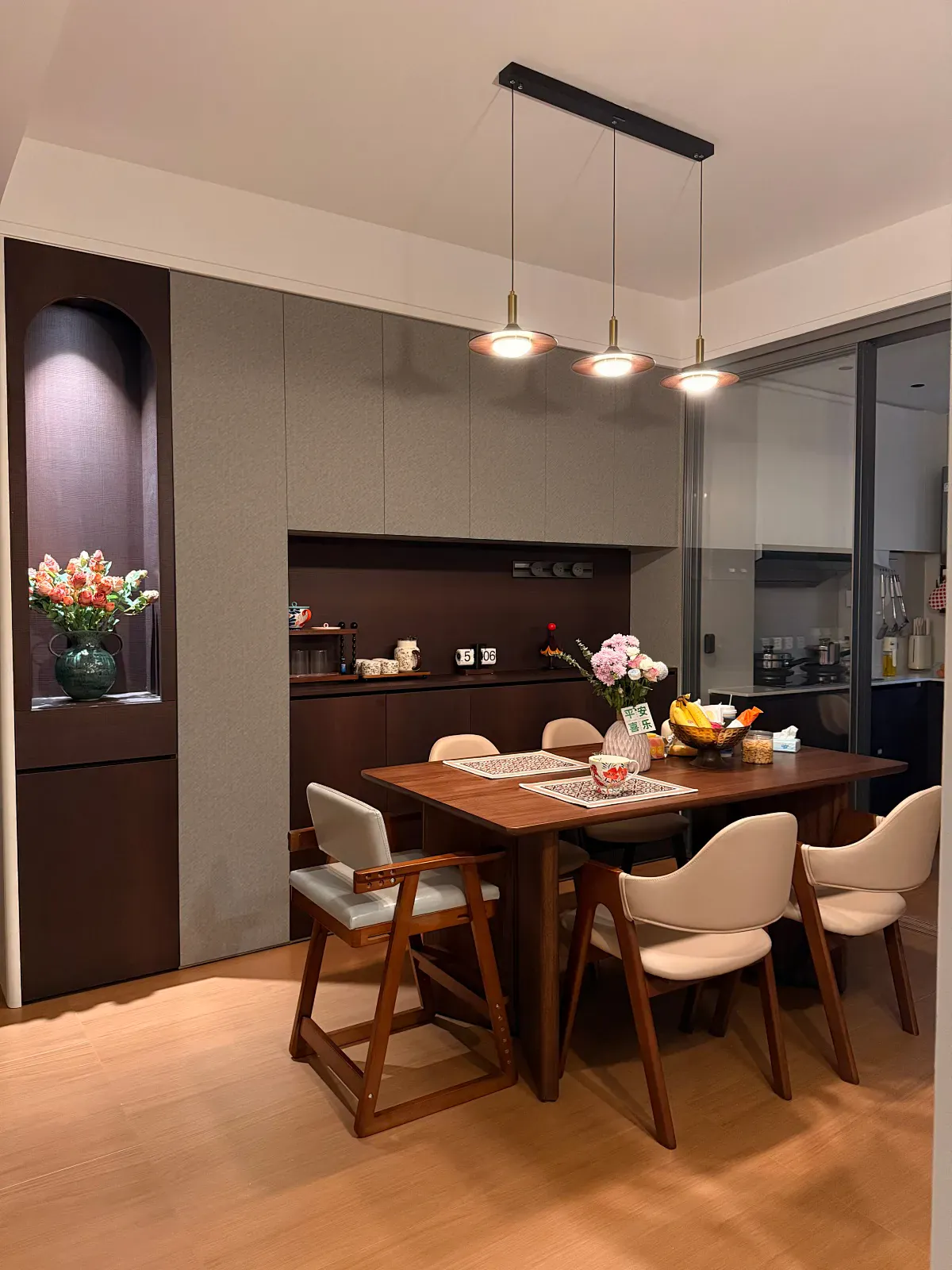 Wood Texture Melamine Faced Board: The “Tactile Feel” of Wood Texture Is Determined by Substrate Density Uniformity